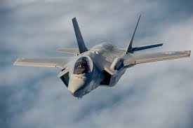 LE ARMI INUTILI: GLI F35
